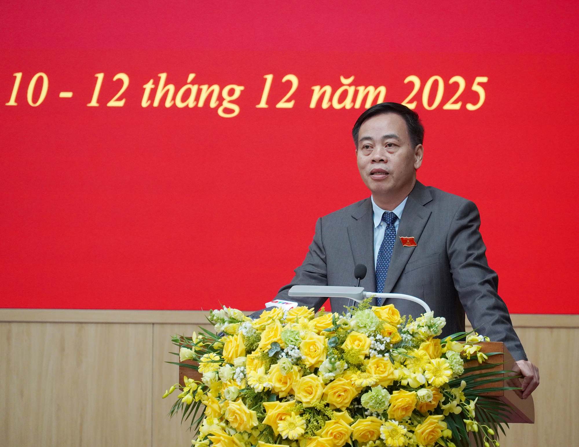 Ông Nguyễn Đăng Quang, Chủ tịch HĐND tỉnh Quảng Trị phát biểu bế mạc kỳ họp.