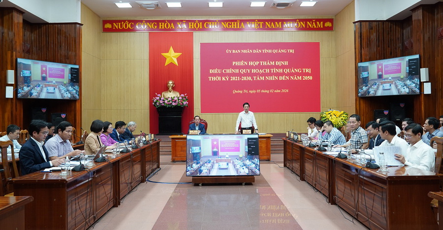 To&agrave;n cảnh phi&ecirc;n họp