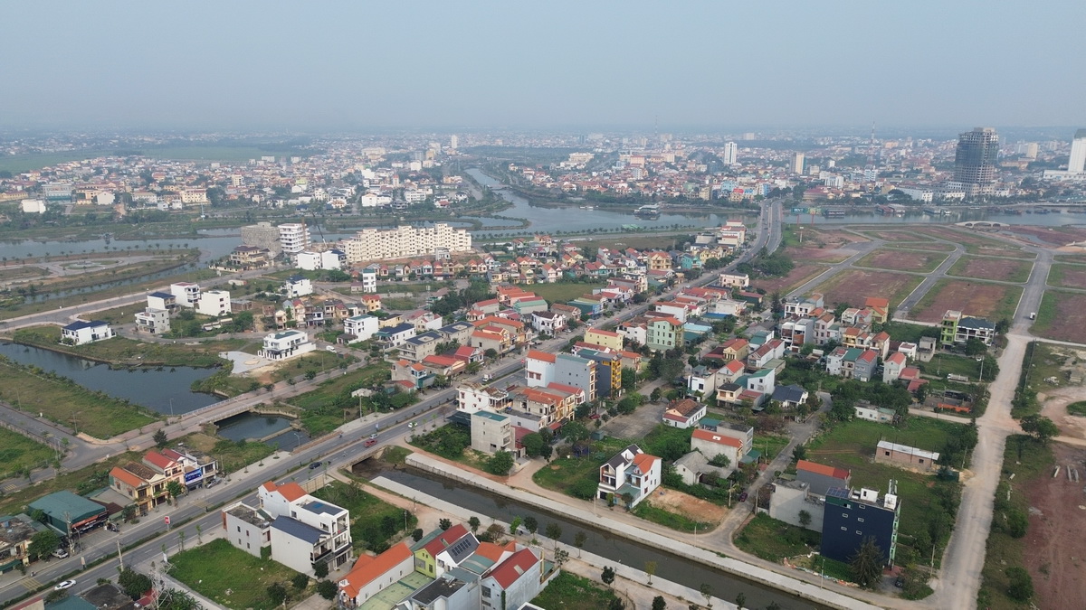 Thu h&uacute;t đầu tư l&agrave; điểm s&aacute;ng lớn của tỉnh Quảng Trị trong năm 2025.