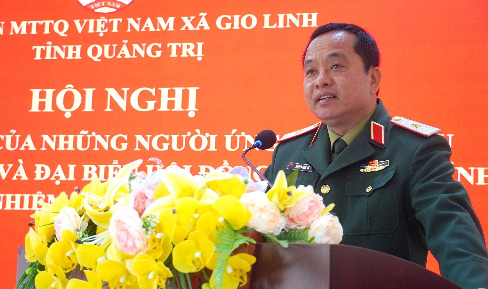 Thiếu tướng Trần Ngọc H&agrave;, Ph&oacute; Tư lệnh Qu&acirc;n khu 4, ứng cử ĐBQH kh&oacute;a XVI tr&igrave;nh b&agrave;y chương tr&igrave;nh h&agrave;nh động tại hội nghị