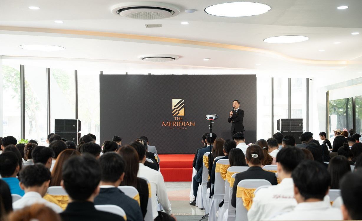 Các doanh nghiệp bất động sản Đà Nẵng đang tích cực đào tạo nhân viên kinh doanh nhằm chuẩn bị cho công tác bán hàng tại các Dự án. Ảnh- Tân Hồ