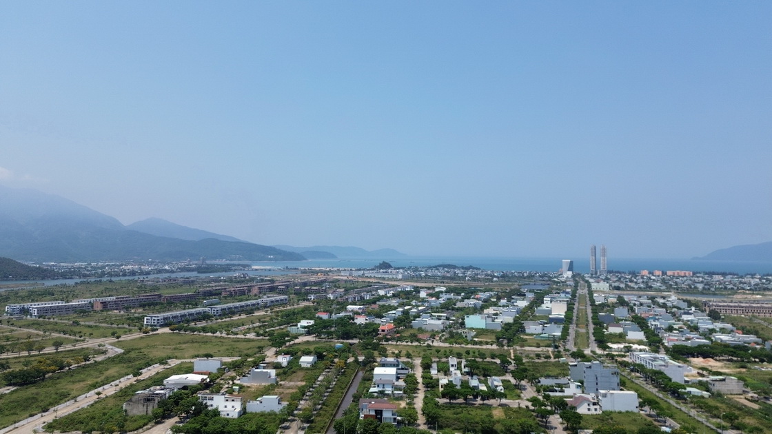 Khu vực T&acirc;y Bắc Đ&agrave; Nẵng đang được hưởng lợi nhờ sự đầu tư đồng bộ hạ t&acirc;ng giao th&ocirc;ng v&agrave; chiến lược đầu tư