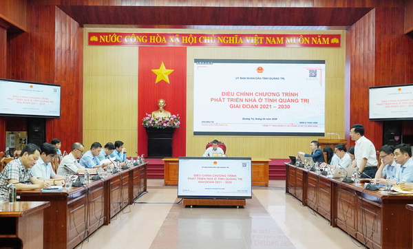 Cuộc họp nghe báo cáo về điều chỉnh chương trình phát triển nhà ở tỉnh Quảng Trị giai đoạn 2021 - 2030