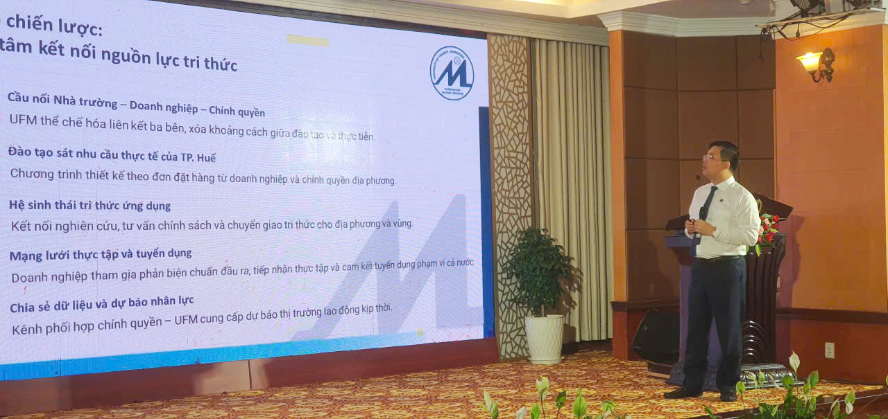 PGS.TS. Phạm Tiến Đạt, Hiệu trưởng Trường Đại học t&agrave;i ch&iacute;nh &ndash; Marketing th&ocirc;ng tin về kế hoạch mở Ph&acirc;n hiệu nh&agrave; trường tại TP. Huế 