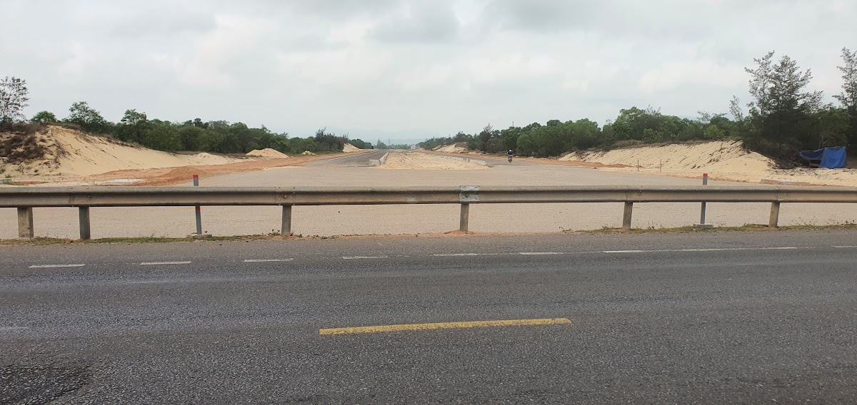 Vướng mắc tại điểm đấu nối Đường du lịch Dinh Mười với đường tr&aacute;nh Quốc lộ 1.