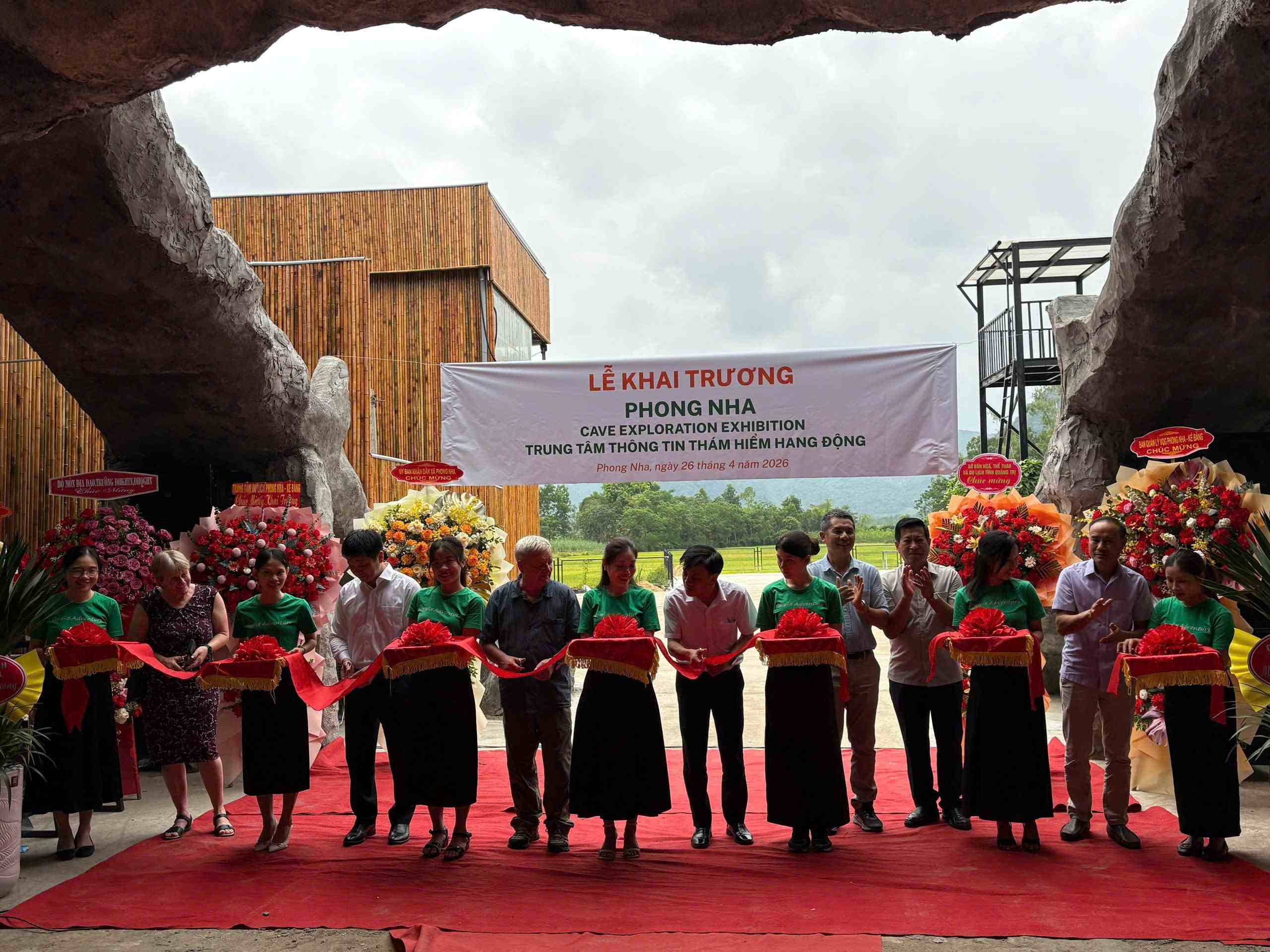 Lễ khai trương Trung t&acirc;m th&ocirc;ng tin th&aacute;m hiểm hang động Phong Nha