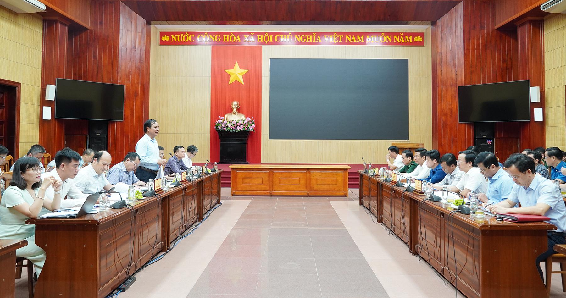 To&agrave;n cảnh buổi l&agrave;m việc giữa đo&agrave;n c&ocirc;ng t&aacute;c Bộ N&ocirc;ng nghiệp & M&ocirc;i trường v&agrave; UBND tỉnh Quảng Trị v&agrave; li&ecirc;n danh nh&agrave; đầu tư.