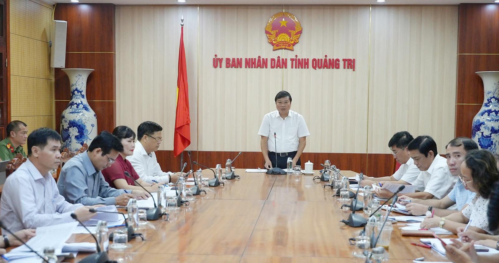 Chủ tịch UBND tỉnh Quảng Trị Lê Hồng Vinh chủ trì buổi làm việc