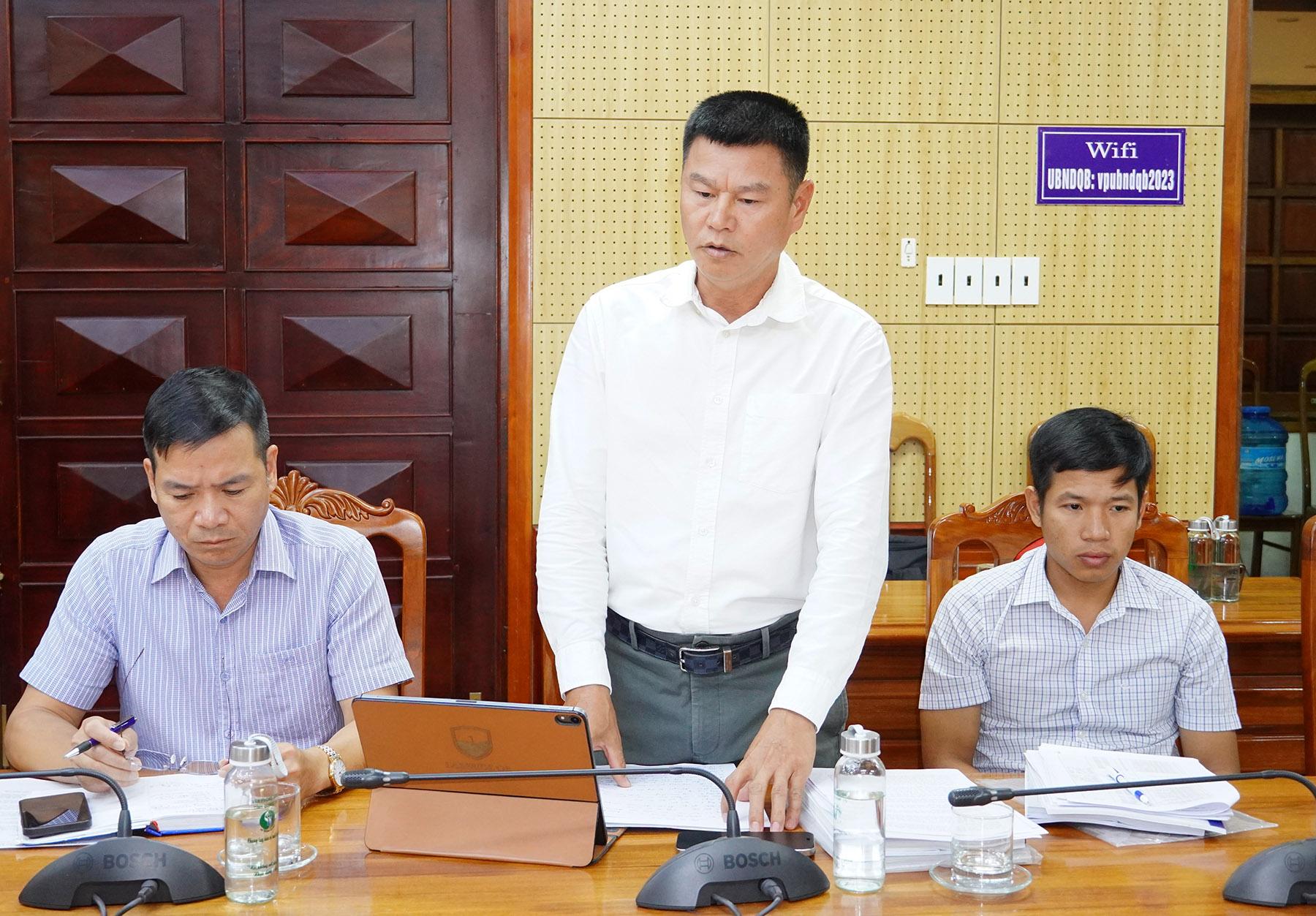 Đại diện nh&agrave; đầu tư ph&aacute;t biểu tại cuộc họp.
