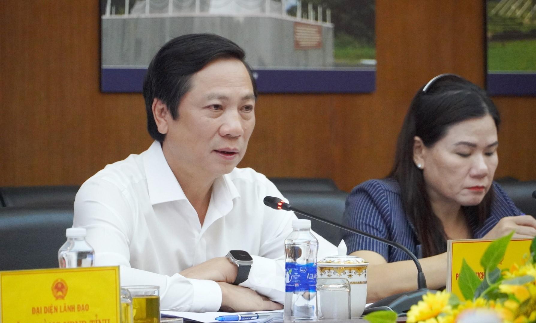 Phó Chủ tịch Thường trực UBND tỉnh Hoàng Nam phát biểu tại buổi làm việc. Ảnh: Tiến Nhất