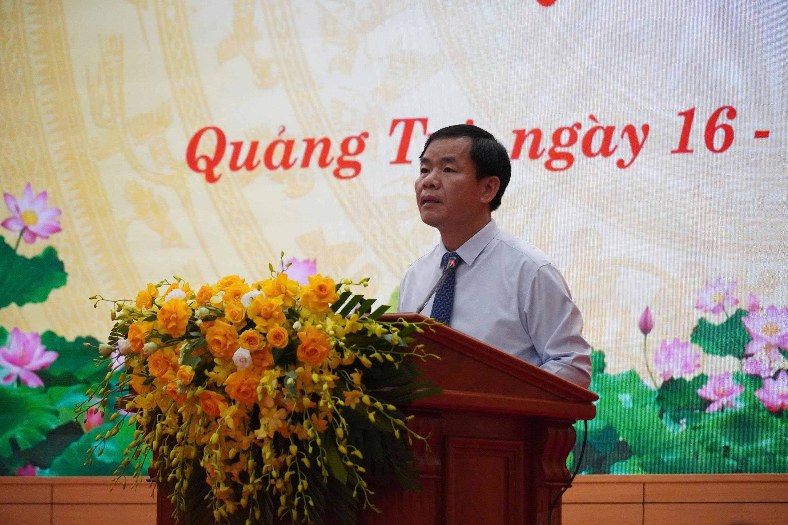 Bí thư Tỉnh uỷ Nguyễn Văn Phương phát biểu tại buổi khai mạc.