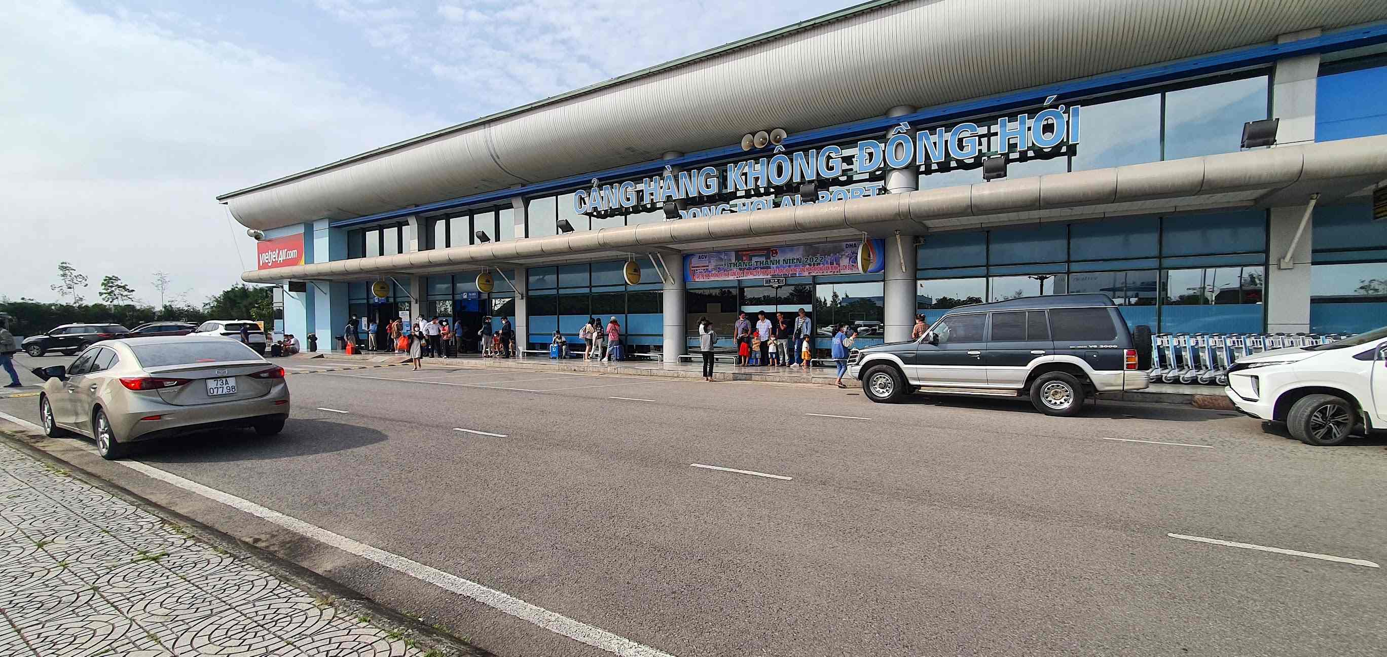 Khu vực Cảng h&agrave;ng kh&ocirc;ng Đồng Hới.