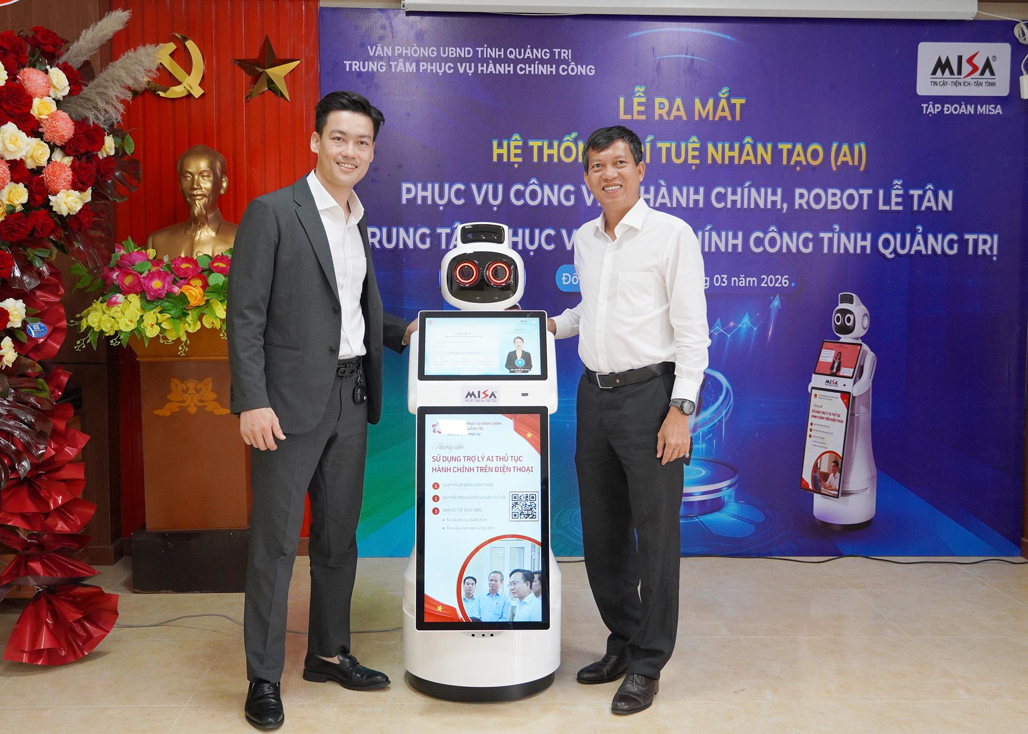 Quảng Trị thử nghiệm Robot lễ tân phục vụ hành chính công. Ảnh: Mai Anh