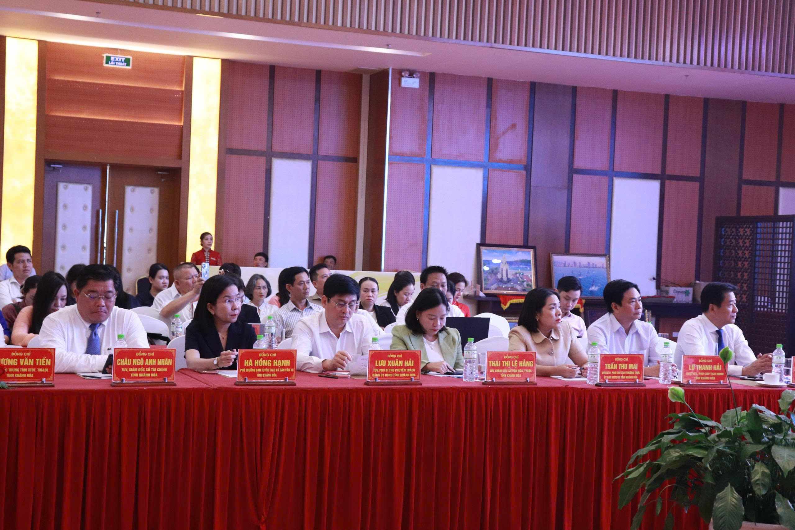 C&aacute;c đại biểu tham dự hội nghị.