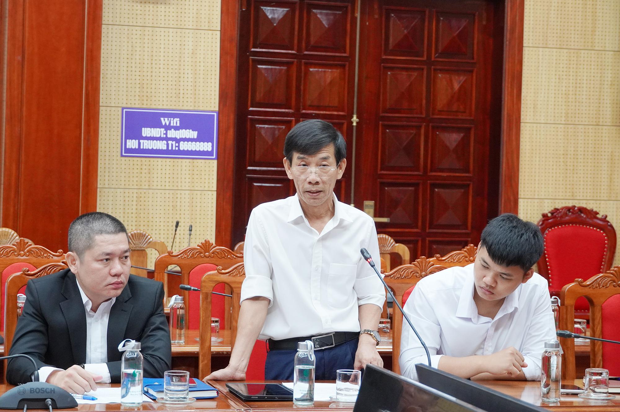 Đại diện nh&agrave; đầu tư n&ecirc;u c&aacute;c kh&oacute; khăn, vướng mắc v&agrave; đề xuất giải ph&aacute;p th&aacute;o gỡ. Ảnh: Hồng Lựu