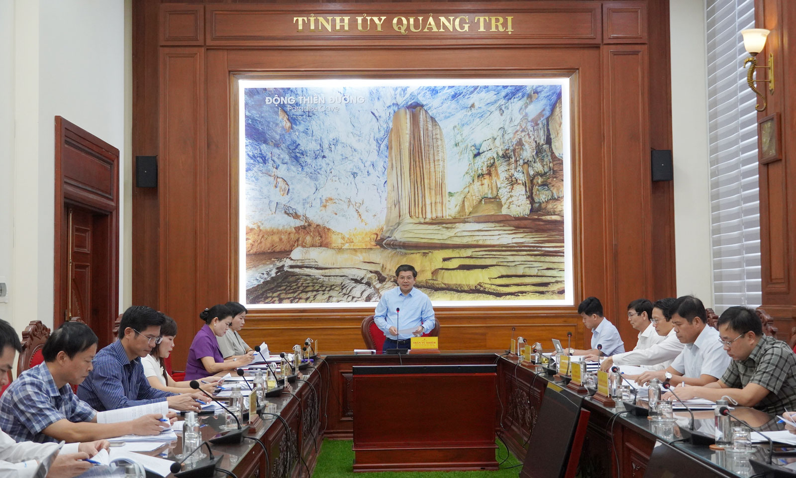 Ph&oacute; B&iacute; thư Thường trực Tỉnh uỷ Quảng Trị Trần Vũ Khi&ecirc;m ph&aacute;t biểu chỉ đạo tại buổi l&agrave;m việc.