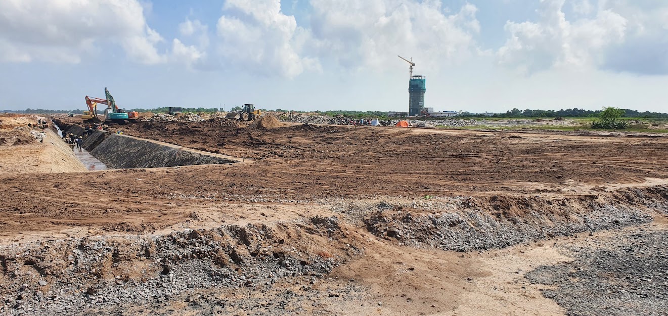 Thi c&ocirc;ng Dự &aacute;n Cảng h&agrave;ng kh&ocirc;ng Quảng Trị. Ảnh: Ngọc T&acirc;n