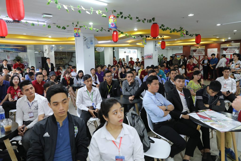 Alibaba tổ chức nhiều hội thảo gạ gẫm khách hàng 