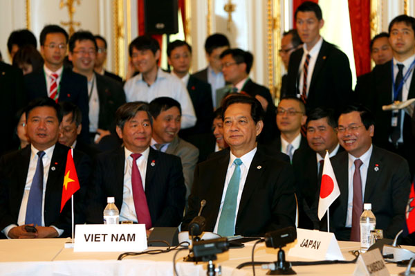 Thủ tướng Nguyễn Tấn Dũng và Đoàn Việt Nam dự Hội nghị. Ảnh: VGP