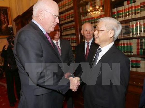 Nguyên Chủ tịch Thường trực Thượng viện Hoa Kỳ Patrick Leahy đón Tổng Bí thư Nguyễn Phú Trọng