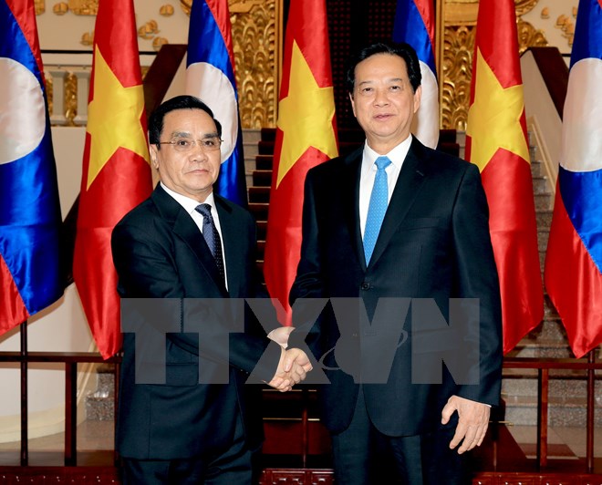 Thủ tướng Nguyễn Tấn Dũng hội đàm với Thủ tướng Lào Thongsing Thammavong