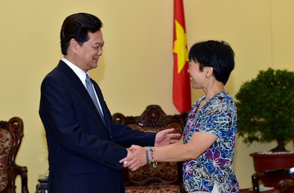 Thủ tướng Nguyễn Tấn Dũng và Giáo sư Lưu Lệ Hằng tại buổi tiếp