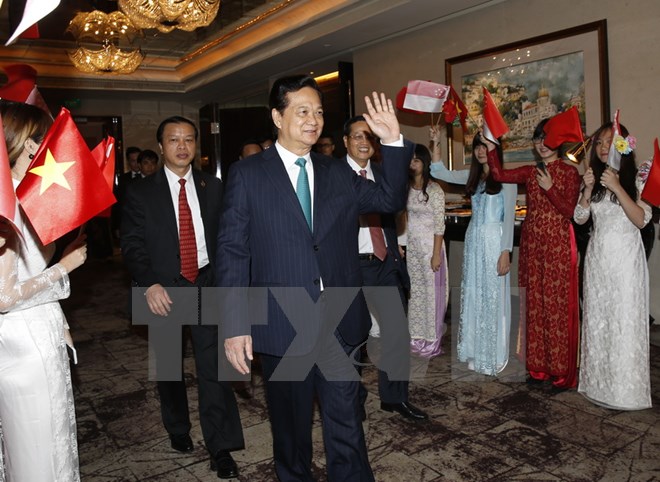 Lễ đón Thủ tướng Nguyễn Tấn Dũng tại Singapore