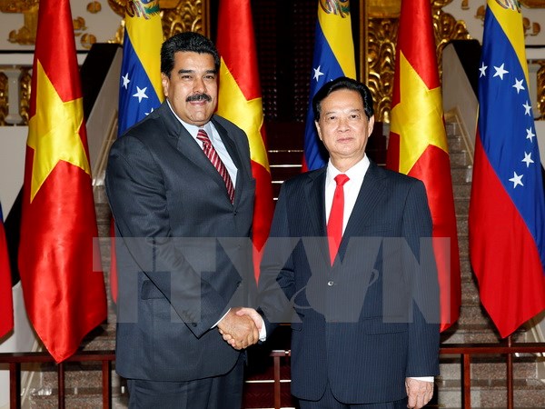 Thủ tướng Nguyễn Tấn Dũng hội kiến Tổng thống Cộng hòa Boliva Venezuela Nicolás Maduro Moros đang thăm chính thức Việt Nam. Ảnh: Vietnam+