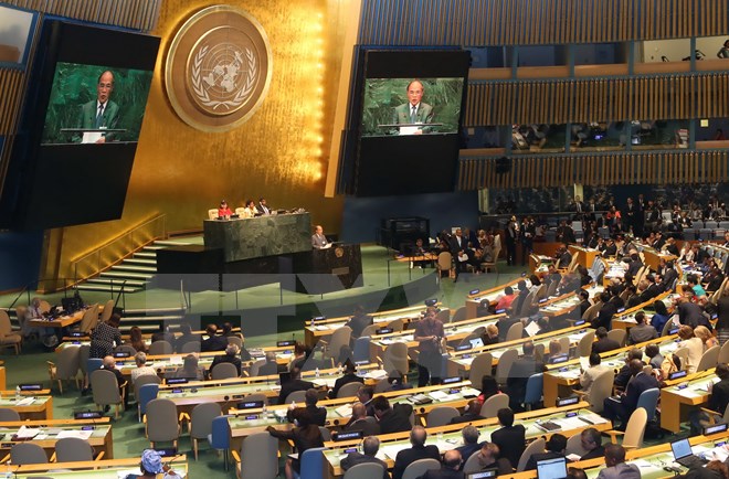 Toàn cảnh phiên toàn thể lần thứ nhất của Hội nghị Thế giới các Chủ tịch Quốc hội với bài phát biểu của Chủ tịch Quốc hội Nguyễn Sinh Hùng