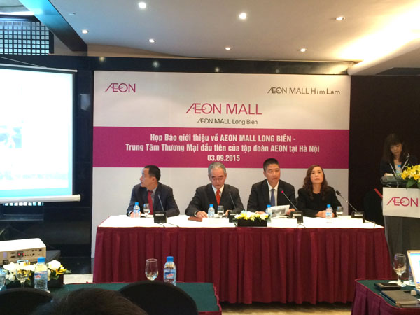 Đại diện AEON Việt Nam chia sẻ các thông tin về AEON Mall Long Biên tại buổi họp báo. Ảnh: Thanh Huyền