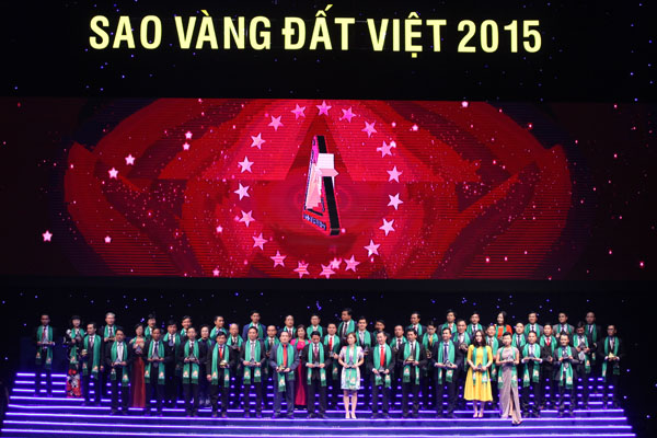 Các doanh nghiệp nằm trong danh sách TOP 200 doanh nghiệp đạt giải thưởng Sao Vàng đất Việt 2015. Ảnh: Chí Cường