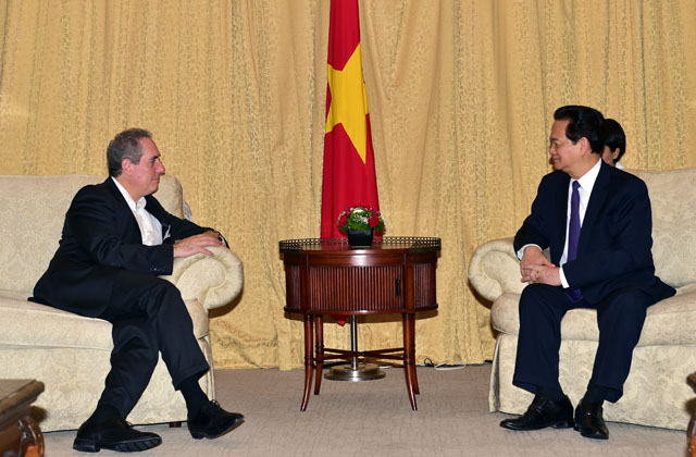 Thủ tướng Nguyễn Tấn Dũng tiếp Đại sứ Michael Froman, Đại diện Thương mại Hoa Kỳ
