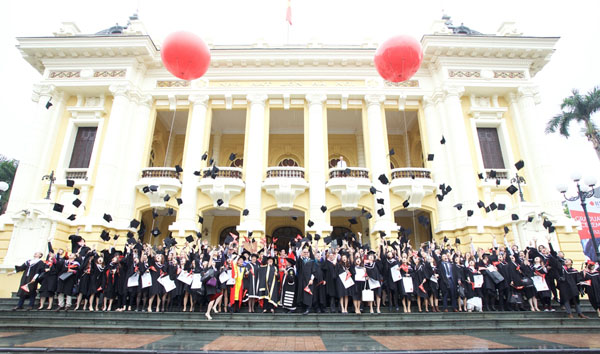 Hơn 300 tân cử nhân Đại học RMIT Việt Nam nhận bằng tốt nghiệp trong dịp này