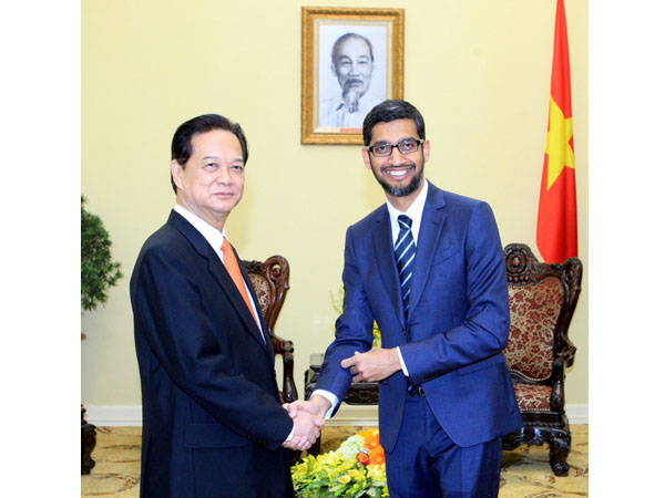 Thủ tướng Nguyễn Tấn Dũng tiếp Tổng Giám đốc điều hành Tập đoàn Google Sundar Pichai (Ảnh: Chinhphu.vn)