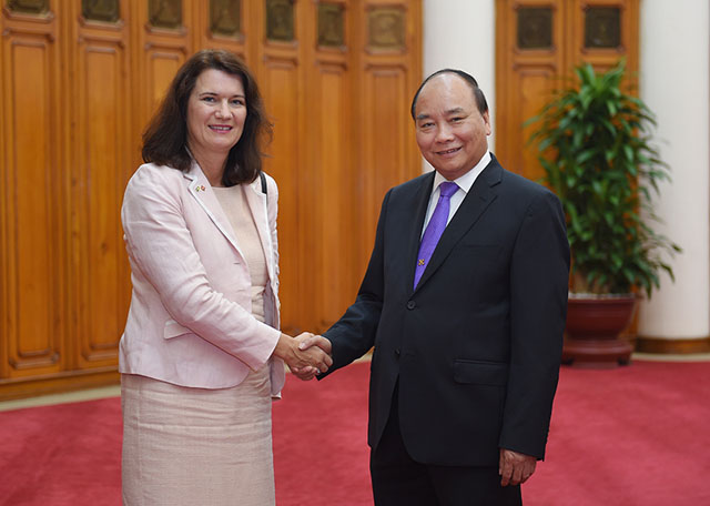 Thủ tướng Nguyễn Xuân Phúc tiếp Bộ trưởng Thương mại Thụy Điển Ann Linde