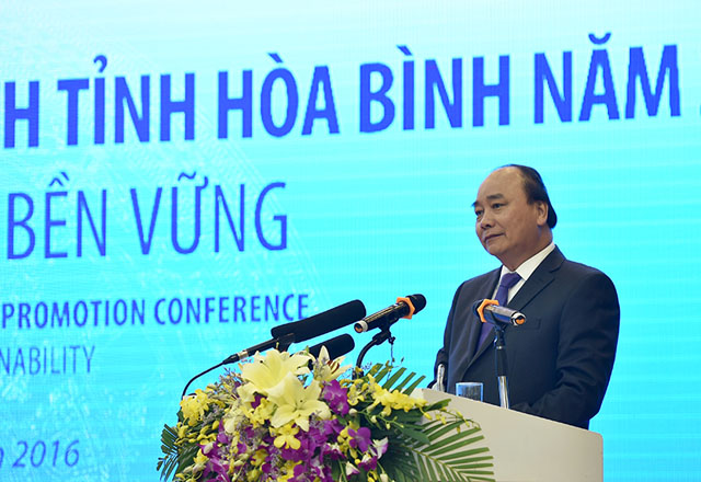 Thủ tướng Nguyễn Xuân Phúc khẳng định môi trường đầu tư của Hòa Bình có tiến bộ