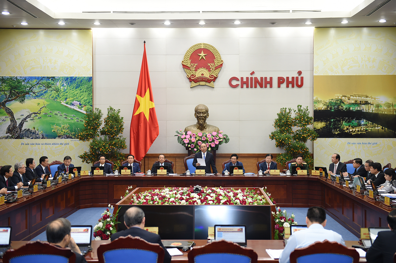 Phiên họp thường kỳ Chính phủ tháng 1/2017 (Ảnh: VGP/Quang Hiếu)