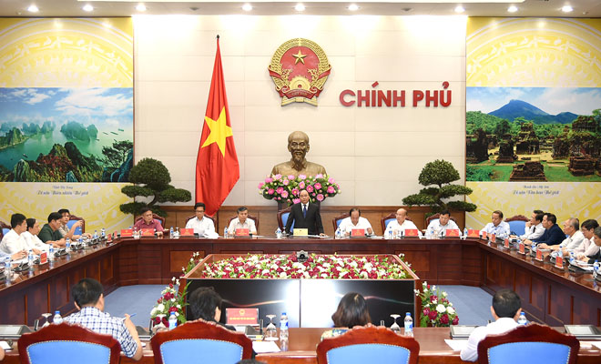 Thủ tướng Chính phủ Nguyễn Xuân Phúc chủ trì buổi làm việc về cải cách thủ tục hành chính