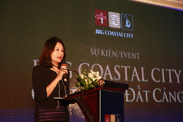 Bà Trần Tuyết Nhung, Phó tổng giám đốc Tập đoàn BRG giới thiệu về Dự án BRG Coastal City tại sự kiện