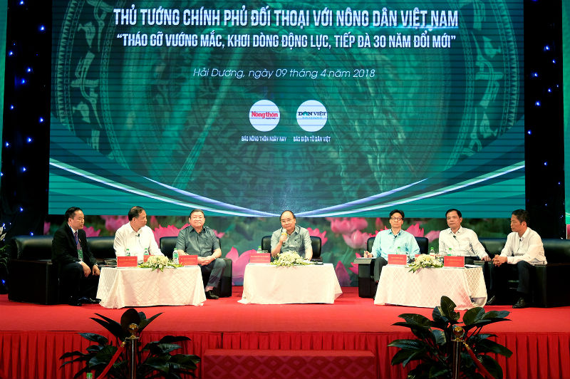 Thủ tướng chủ trì Hội nghị đối thoại với nông dân Việt Nam