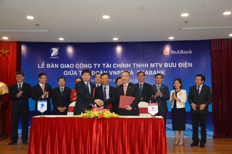 Lễ bàn giao Công ty tài chính Bưu điện từ tay Tập đoàn VNPT sang SeABank