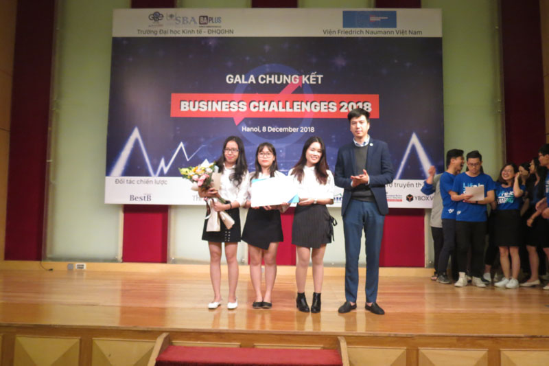 Giải nhì Business Challenges 2018 thuộc về Felix - đội thi thuộc Nhóm 2 với dự án kế hoạch marketing cho Gỗ Minh Long