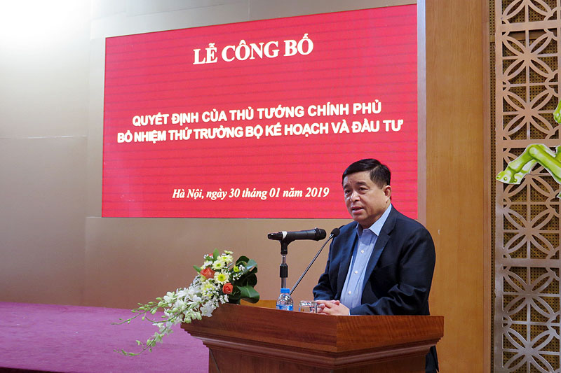 Bộ trưởng Nguyễn Chí Dũng phát biểu chúc mừng tân Thứ trưởng Nguyễn Đức Trung