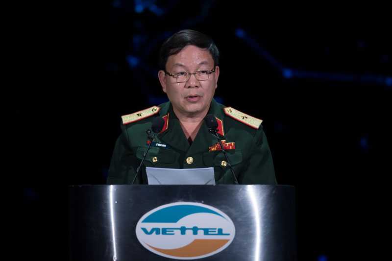 Thiếu tướng Lê Đăng Dũng phát biểu tại buổi lễ