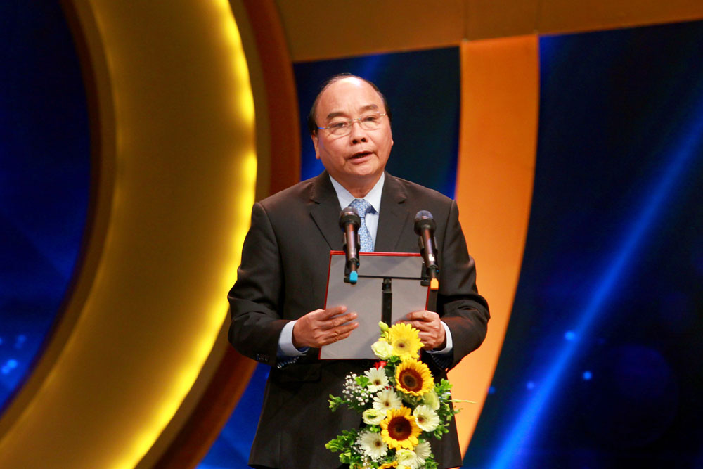 Thủ tướng Nguyễn Xuân Phúc đánh giá cao những đóng góp to lớn của các thế hệ người làm báo (Ảnh: Chí Cường)