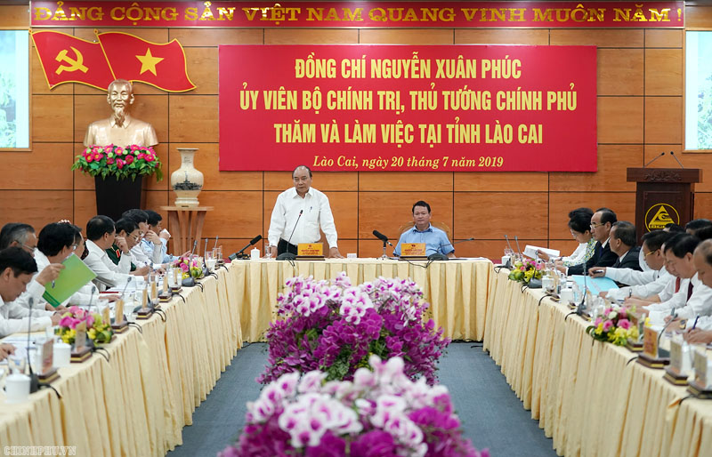 Thủ tướng làm việc với lãnh đạo tỉnh Lào Cai