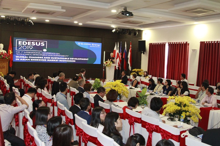 Hội thảo thu hút sự tham gia của nhiều học giả trong và ngoài nước