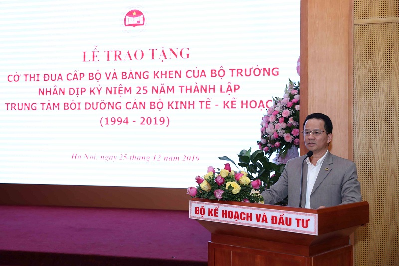 Ông Đỗ Mạnh Khởi, Giám đốc Trung tâm Bồi dưỡng cán bộ kinh tế - Kế hoạch (Ảnh: Đức Trung)