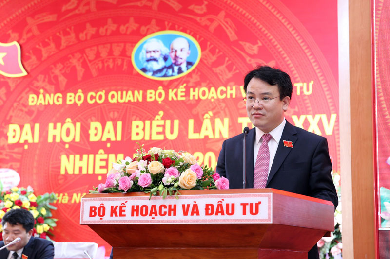 Bí thư Đảng ủy Trần Quốc Phương phát biểu bế mạc Đại hội