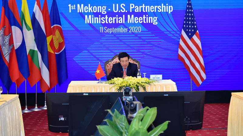 Phó Thủ tướng, Bộ trưởng Ngoại giao Phạm Bình Minh tham gia Hội nghị